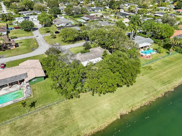 11460 SW 131st St, Miami FL 33176