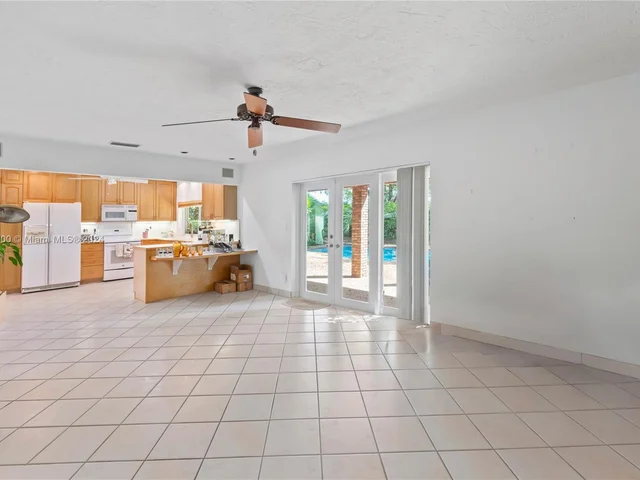 11460 SW 131st St, Miami FL 33176