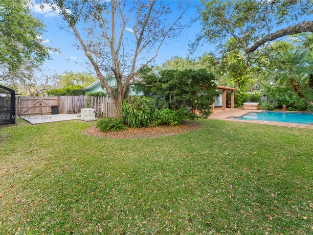 11460 SW 131st St, Miami FL 33176