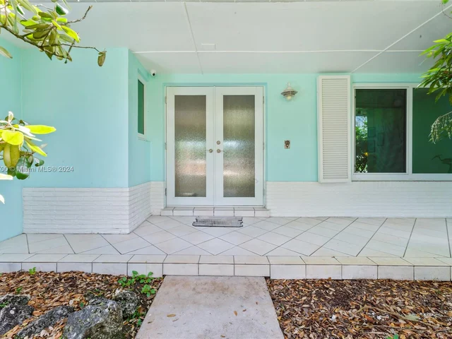 11460 SW 131st St, Miami FL 33176