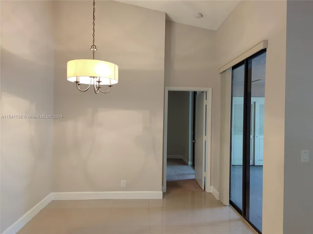 10700 NW 14th St # 142, Plantation FL 33322