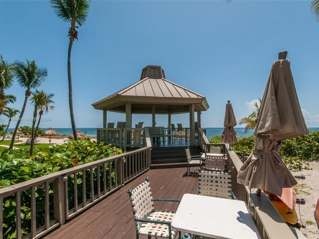 1121 Crandon Blvd # E804, Key Biscayne FL 33149