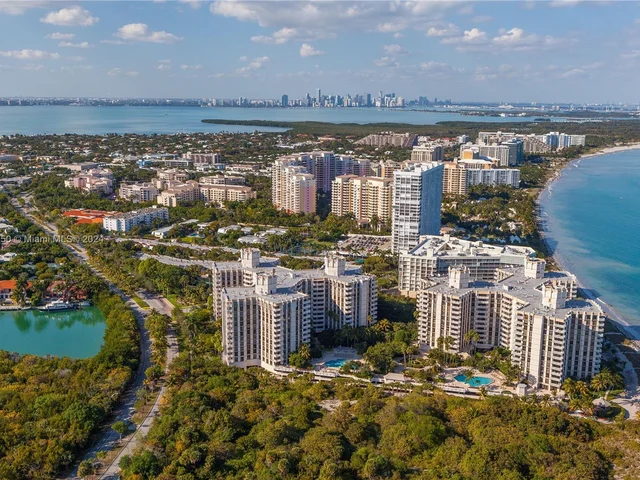 1121 Crandon Blvd # E804, Key Biscayne FL 33149