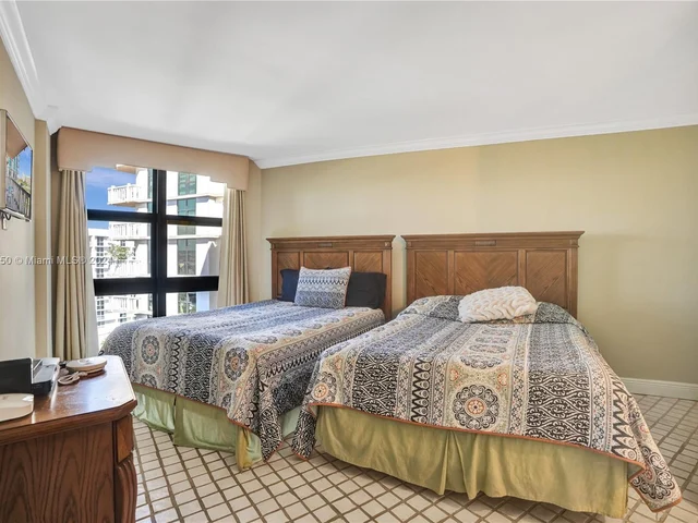 1121 Crandon Blvd # E804, Key Biscayne FL 33149