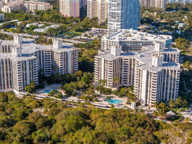 1121 Crandon Blvd # E804, Key Biscayne FL 33149