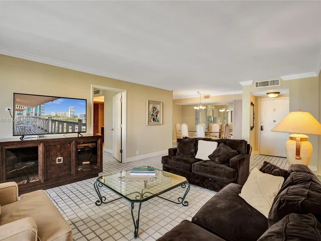 1121 Crandon Blvd # E804, Key Biscayne FL 33149