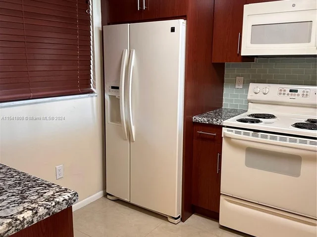 10845 SW 112th Ave # 211, Miami FL 33176