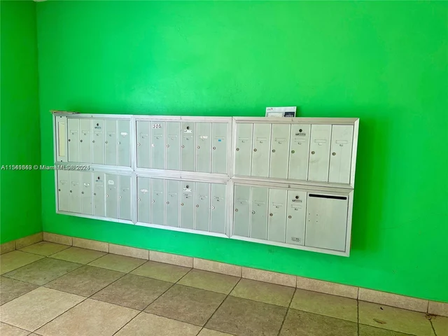 2600 NW 23rd Ct # 207, Miami FL 33142