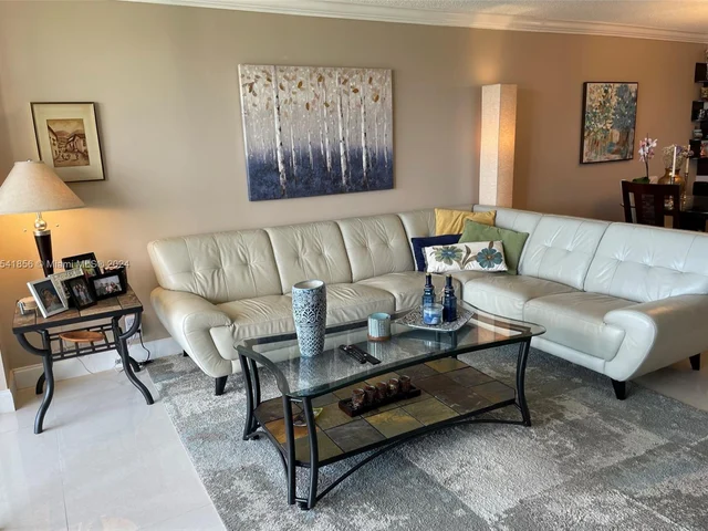 4539 Luxemburg Ct # 202, Lake Worth FL 33467