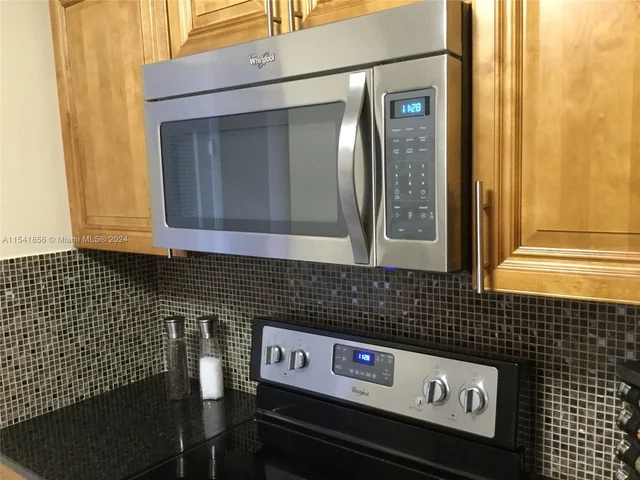 4539 Luxemburg Ct # 202, Lake Worth FL 33467