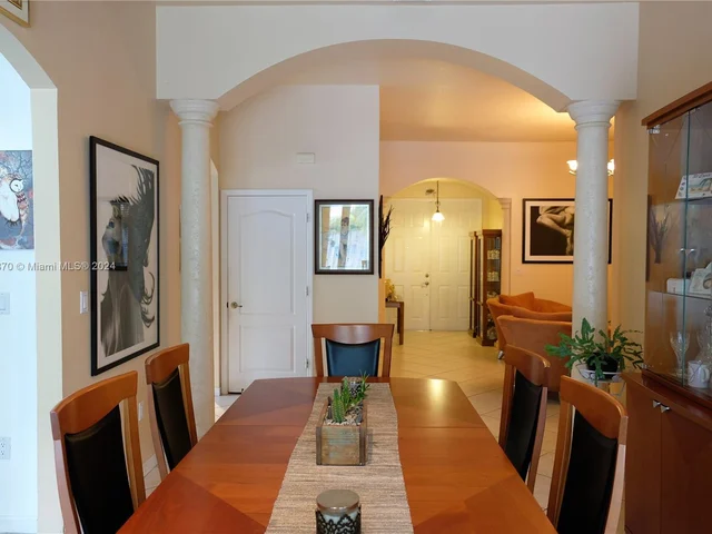 9843 SW 161st Ave, Miami FL 33196