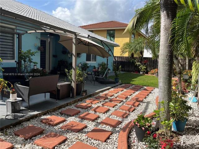 9843 SW 161st Ave, Miami FL 33196