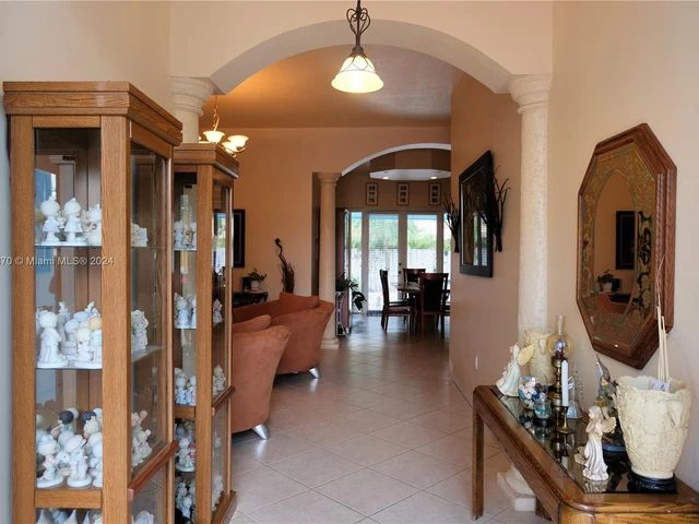 9843 SW 161st Ave, Miami FL 33196