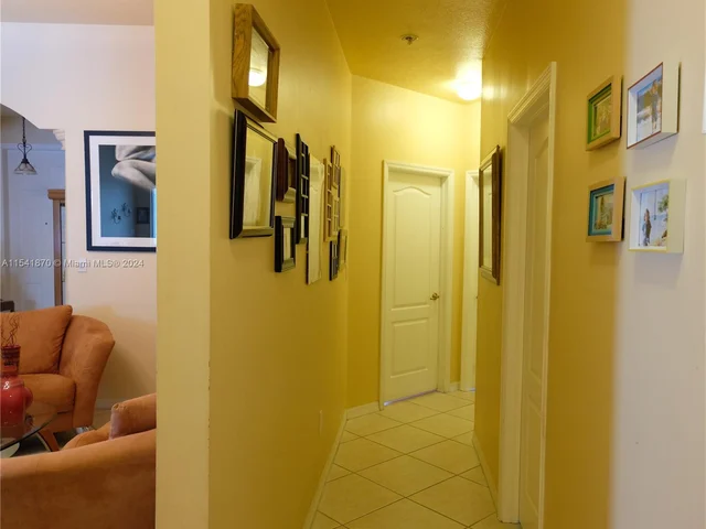 9843 SW 161st Ave, Miami FL 33196