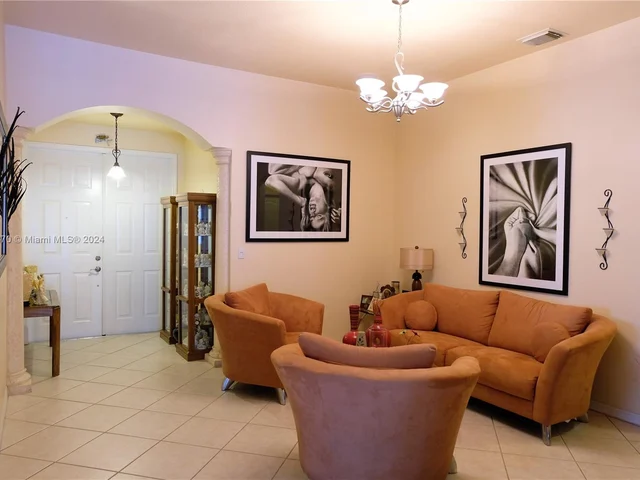 9843 SW 161st Ave, Miami FL 33196