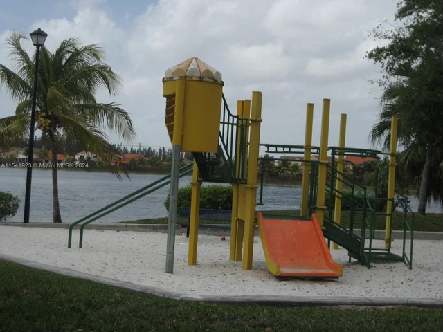 13224 SW 10 TE # 0, Miami FL 33184