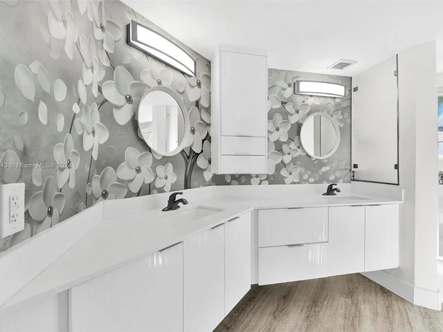 15555 N Miami Lakeway N # 202, Miami Lakes FL 33014