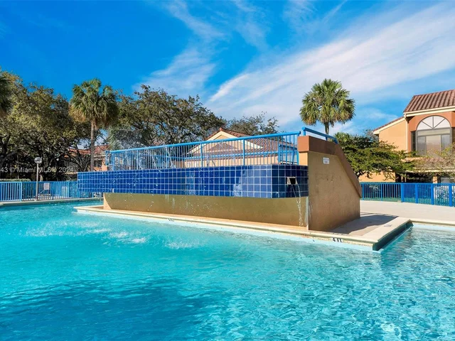 15555 N Miami Lakeway N # 202, Miami Lakes FL 33014