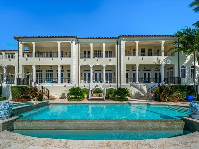 33 Arvida Pkwy, Coral Gables FL 33156