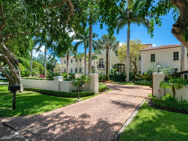 33 Arvida Pkwy, Coral Gables FL 33156