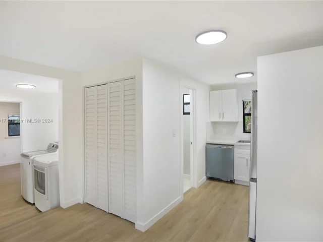 1786 NW 15th St, Miami FL 33125