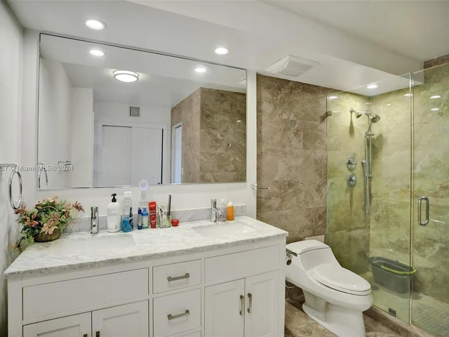 20335 W Country Club Dr # 2005, Aventura FL 33180