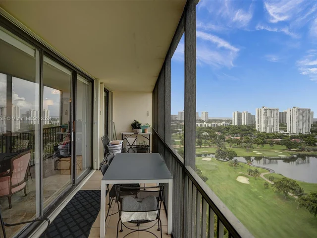 20335 W Country Club Dr # 2005, Aventura FL 33180