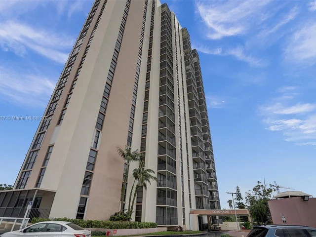 20335 W Country Club Dr # 2005, Aventura FL 33180