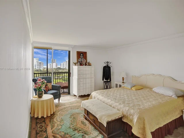 20335 W Country Club Dr # 2005, Aventura FL 33180