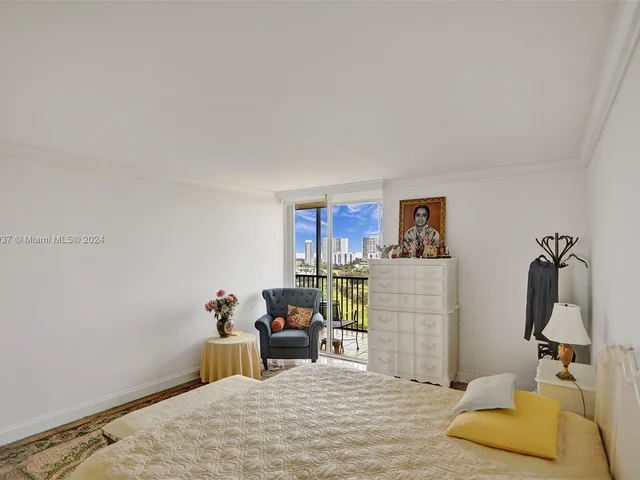 20335 W Country Club Dr # 2005, Aventura FL 33180