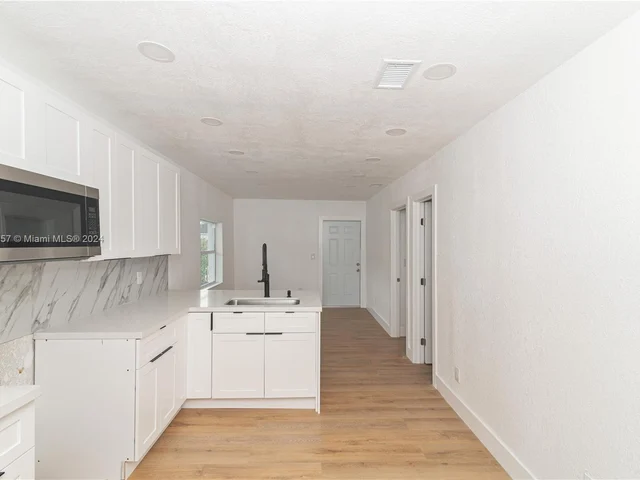 1769 NW 63rd St # 1769, Miami FL 33147