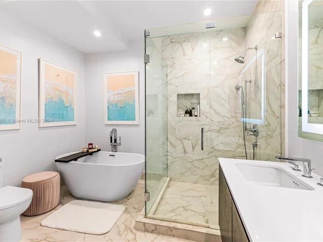 275 Giralda Ave # 6F, Coral Gables FL 33134