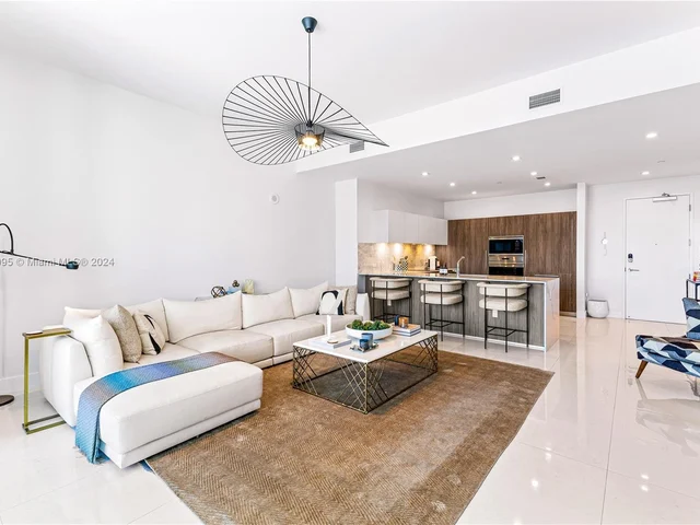 275 Giralda Ave # 6F, Coral Gables FL 33134