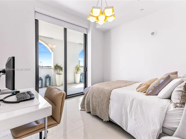 275 Giralda Ave # 6F, Coral Gables FL 33134