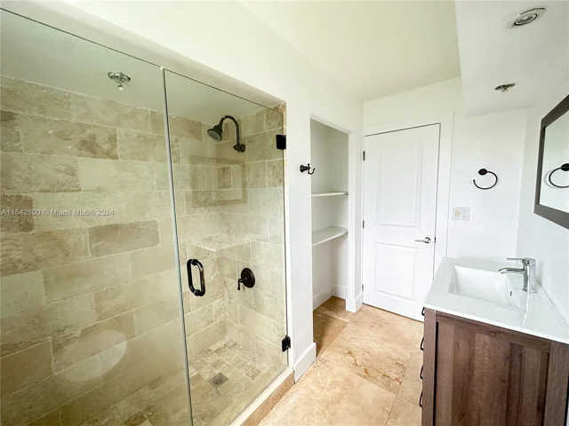 7055 Sunset Dr, Miami FL 33143