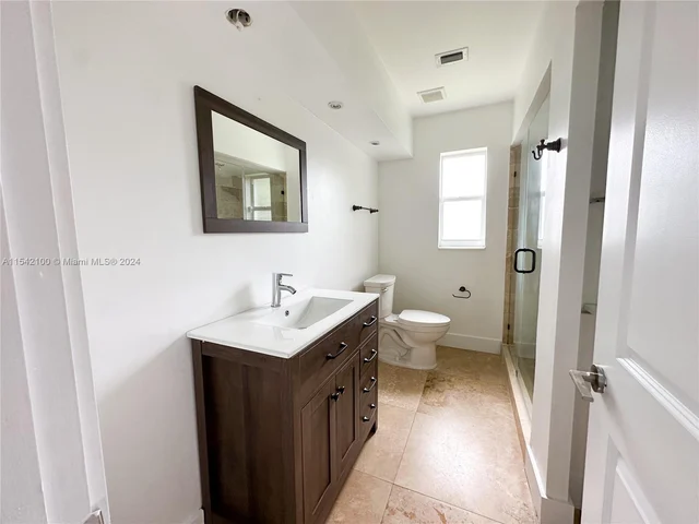 7055 Sunset Dr, Miami FL 33143