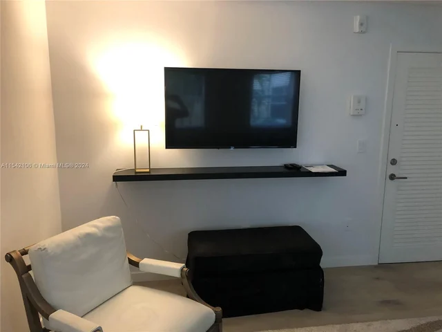 1308 Drexel Ave # 104, Miami Beach FL 33139
