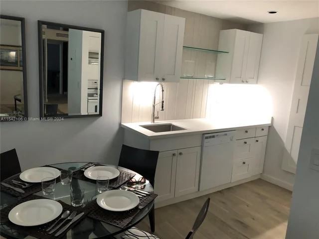 1308 Drexel Ave # 104, Miami Beach FL 33139