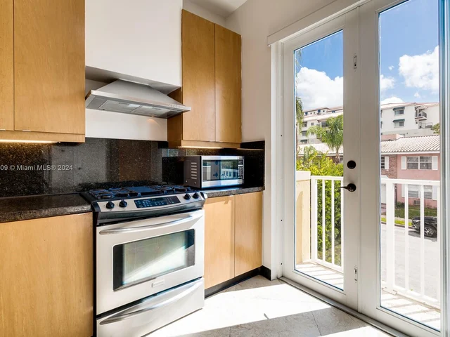 343 Madeira Ave # 349, Coral Gables FL 33134