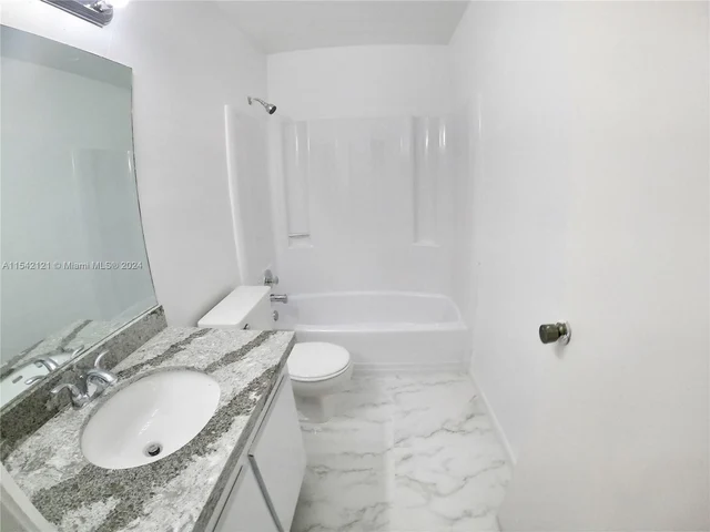 9827 NW 37th St # 4F, Sunrise FL 33351