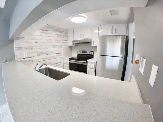 9827 NW 37th St # 4F, Sunrise FL 33351