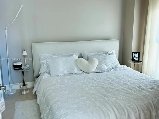 9066 SW 73 CT # 304, Miami FL 33156