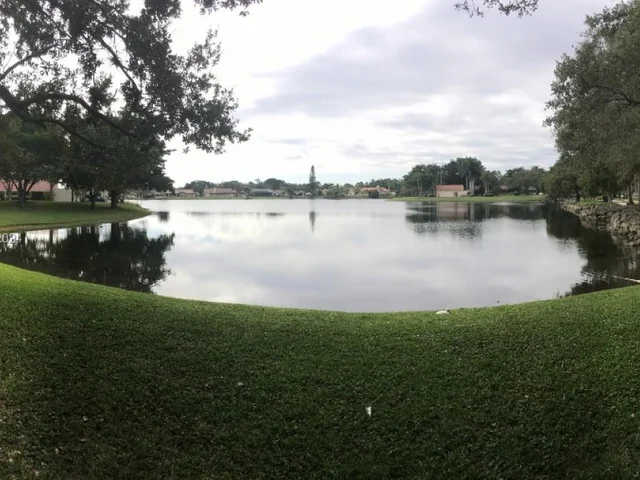 40 Chestnut Cir # 40, Cooper City FL 33026