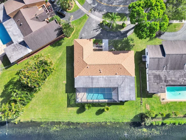 6801 SW 17th St, Plantation FL 33317