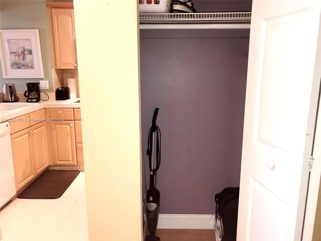 1965 S Ocean Dr # 16A, Hallandale Beach FL 33009