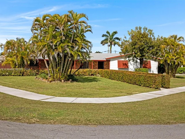 17305 SW 303rd St, Homestead FL 33030