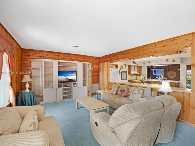 17305 SW 303rd St, Homestead FL 33030