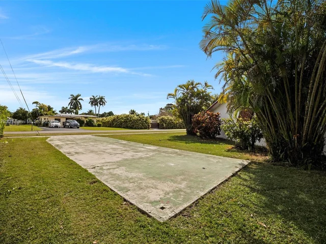 17305 SW 303rd St, Homestead FL 33030