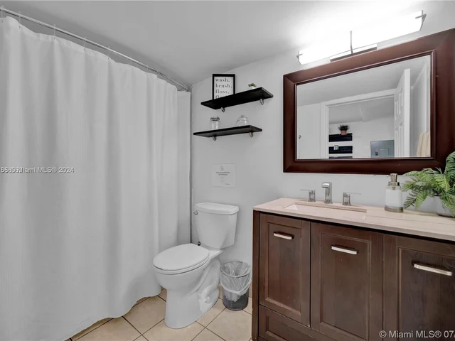 2614 Monroe St, Hollywood FL 33020