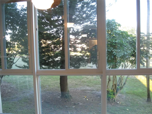 3755 Via Poinciana # 216, Lake Worth FL 33467